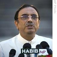 Thinking of removing PPP government is ‘daydreaming’: Zardari